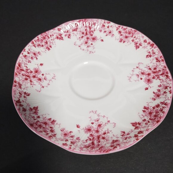 Fine Bone China Shelley England Dainty Pink tea cup & saucer 051/P VTG - Picture 4 of 9